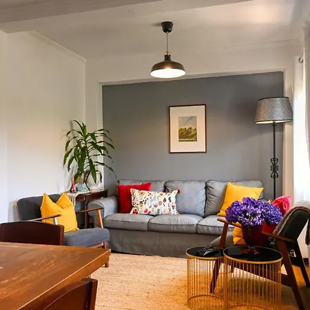 Os Ferreirinhos, A In Madeira Vakantiehuis