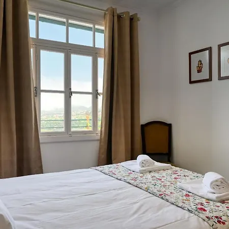 Os Ferreirinhos, A In Madeira Vakantiehuis São Jorge