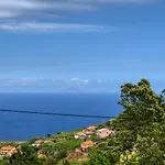 Os Ferreirinhos, A In Madeira *