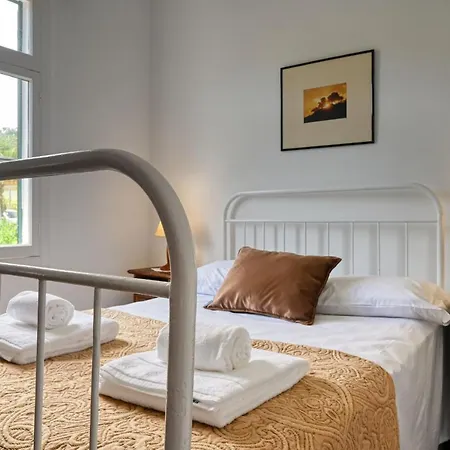 Os Ferreirinhos, A In Madeira *